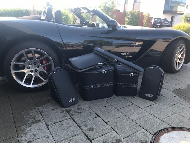 Dodge Viper Convertible (EU version) - 6-piece luggage set trunk